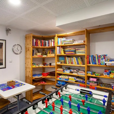 Haus Schoenblick - Sarina 2 アパート